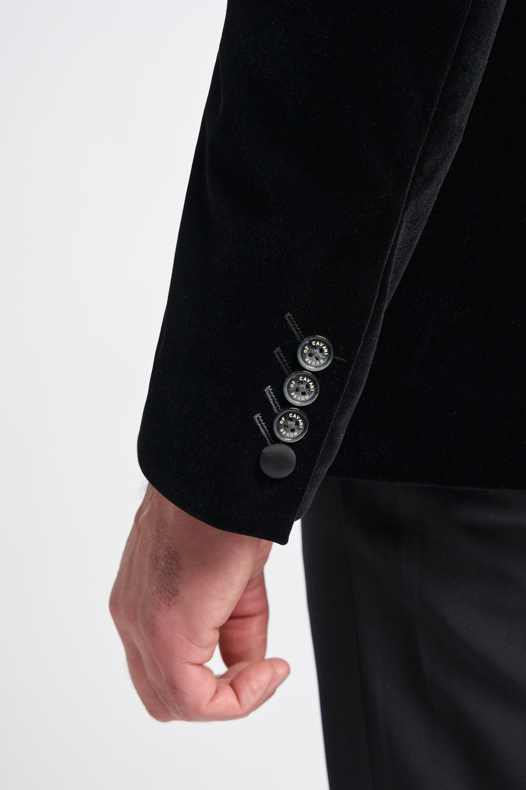 Cavani Rosa Velvet Dinner Jacket – Black