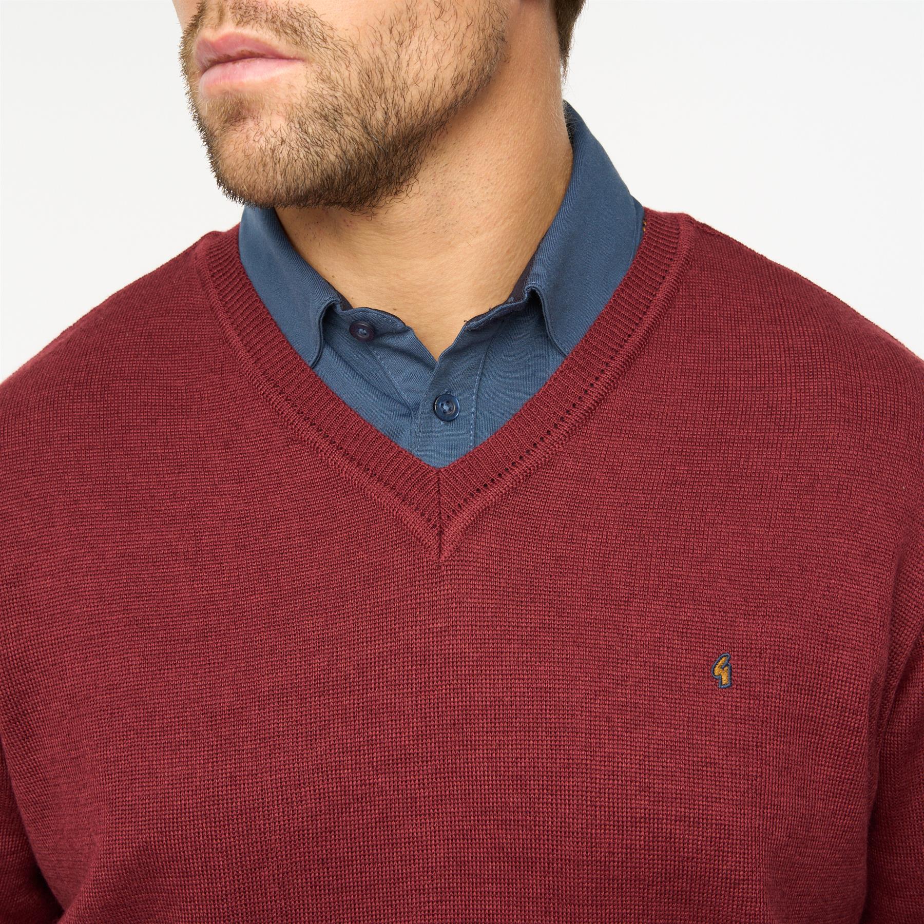 Gabicci V-Neck Jumper -Merino Wool Blend - Mulberry